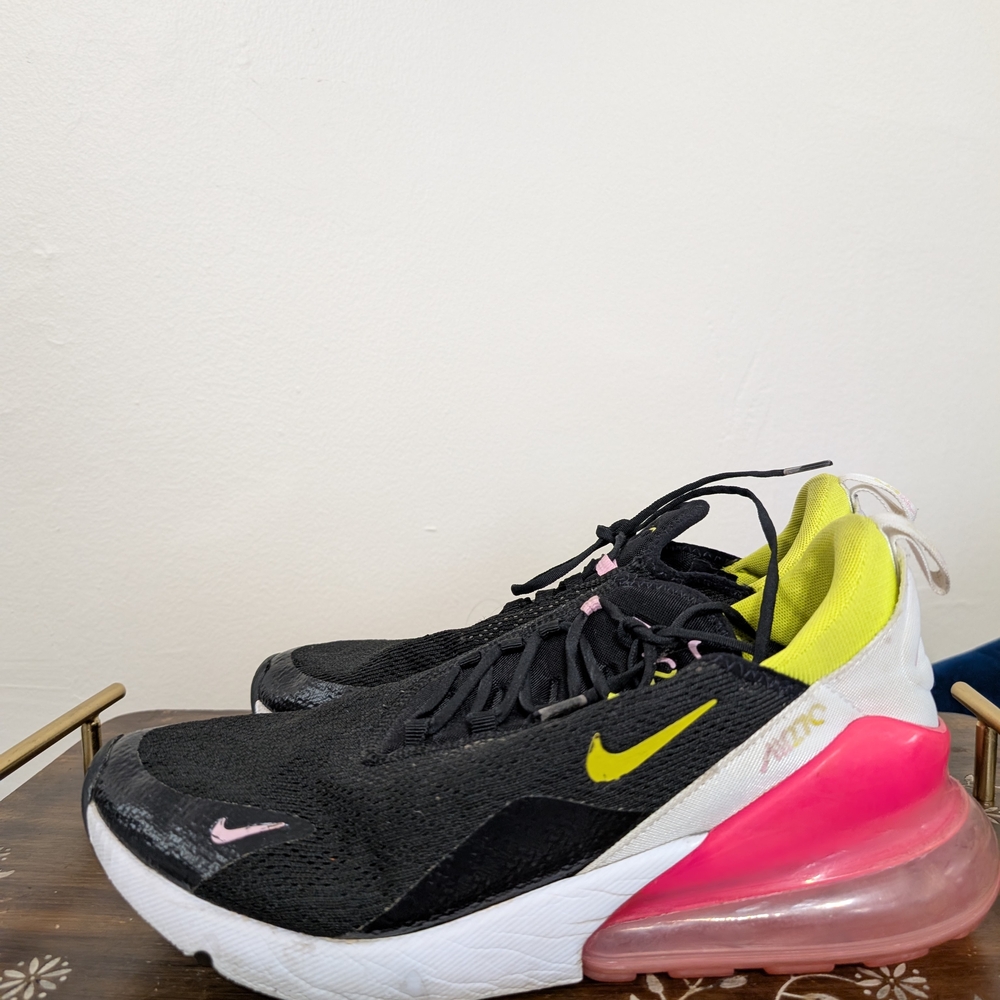 Nike Air Max 270 Black Cyber Pink 11W